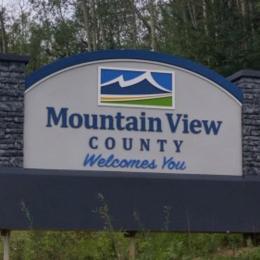 Photo of Rural Mountainview County community